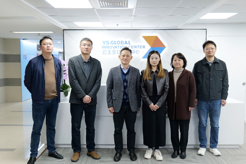 合肥新站高新区党工委委员、管委会副主任刘自强一行莅临304am永利集团官网全球创新中心调研走访